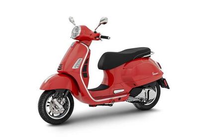 Vespa GTS 300 Super (2023 - 24) - Annuncio 9720729