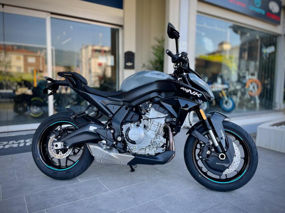 CFMOTO 675NK (2025) Nuova