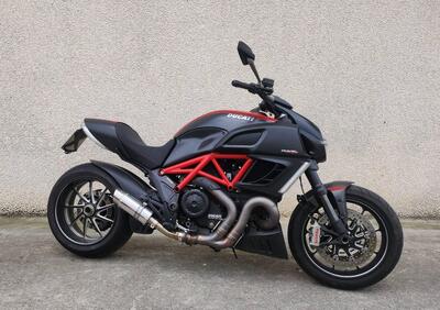 Ducati Diavel 1200 Carbon (2010 - 13) - Annuncio 9732185