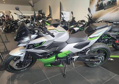 Kawasaki Z7 Hybrid (2024 - 25) - Annuncio 9732848