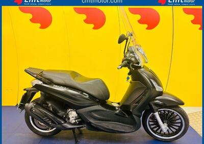 Piaggio Beverly 300 i.e. Police ABS-ASR (2017 - 20) - Annuncio 9733846