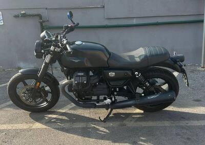 Moto Guzzi V7 Stone (2021 - 24) - Annuncio 9734081