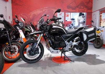 Moto Guzzi V85 TT Guardia d'Onore (2022 - 23) - Annuncio 9741638