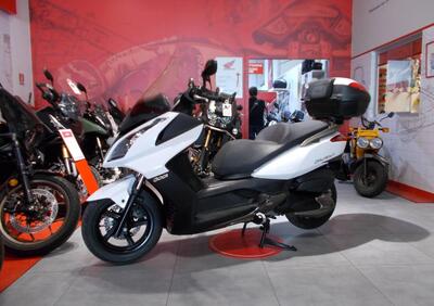 Kymco Downtown 300i (2009 - 17) - Annuncio 9743437