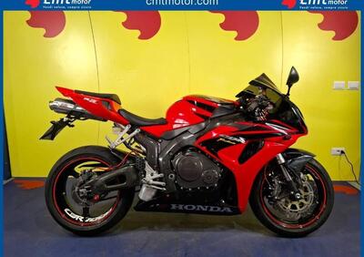 Honda CBR 1000 RR Fireblade (2006 - 07) - Annuncio 9746033