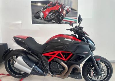 Ducati Diavel 1200 Carbon (2010 - 13) - Annuncio 9768996