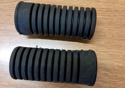 PEDANE IN GOMMA LE MANS 1000 1000 SP II SP III Moto Guzzi - Annuncio 9772980