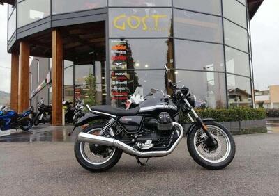 Moto Guzzi V7 Stone Special Edition (2022 - 25) - Annuncio 9779150
