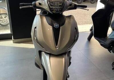 Piaggio Beverly 400 ABS-ASR (2021 - 24) - Annuncio 9782231