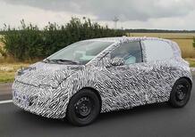 Renault Twingo 2026: prime foto in Francia per la citycar elettrica economica, ad un prezzo...