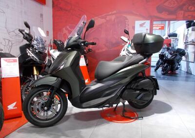 Piaggio Beverly 400 S ABS-ASR (2021 - 24) - Annuncio 9788505