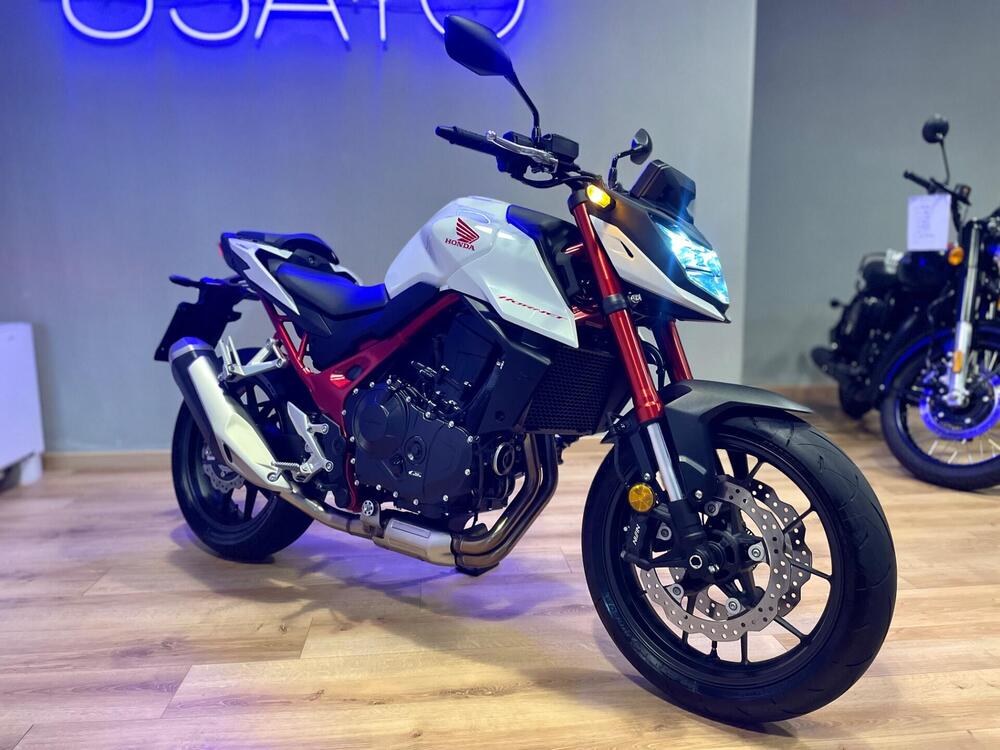 Honda CB 750 Hornet (2023 - 24) Usata