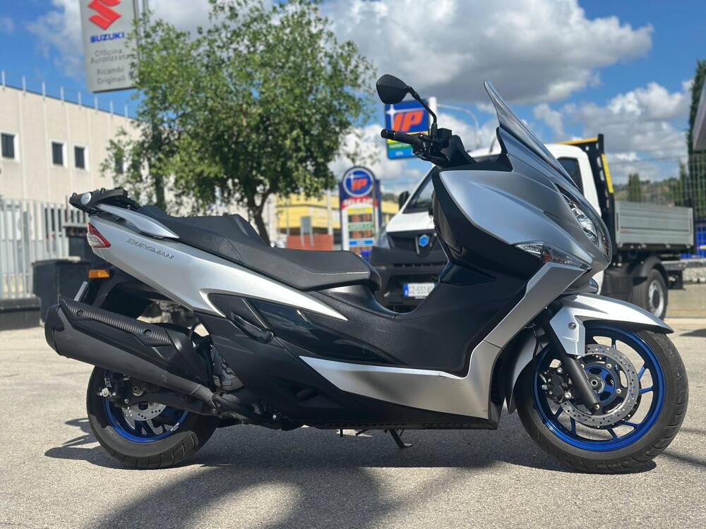 Suzuki Burgman 400 (2022 - 24) Usata