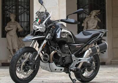 Moto Guzzi V85 TT Guardia d'Onore (2022 - 23) - Annuncio 9659174