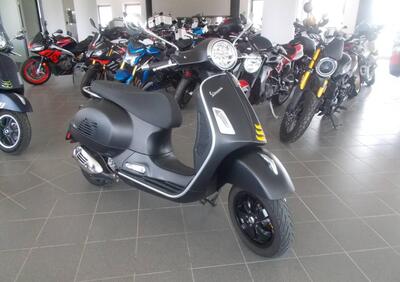 Vespa GTS 300 Supertech Hpe (2021 - 22) - Annuncio 9798623