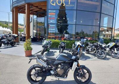 Husqvarna Svartpilen 801 (2024 - 25) - Annuncio 9799700