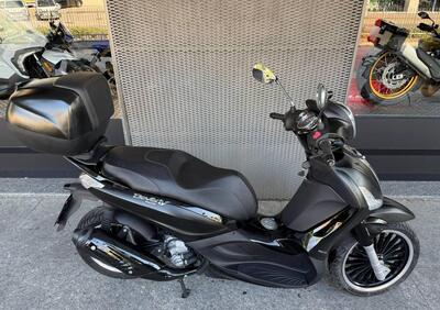 Piaggio Beverly 300 i.e. Police ABS-ASR (2017 - 20) - Annuncio 9801131
