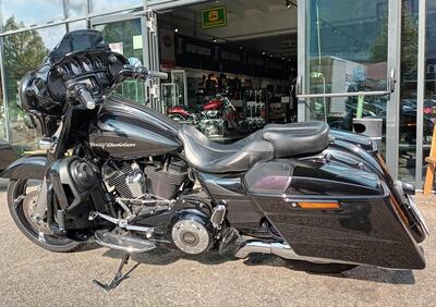 Harley-Davidson 114 Street Glide (2017) - Annuncio 9801313