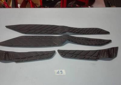 Kit pedane Suzuki Burgman 400 2003-2006 - Annuncio 9802635