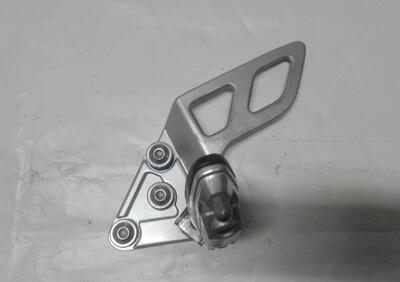 Pedana pilota sx per Suzuki Bandit 650 - Annuncio 9802795