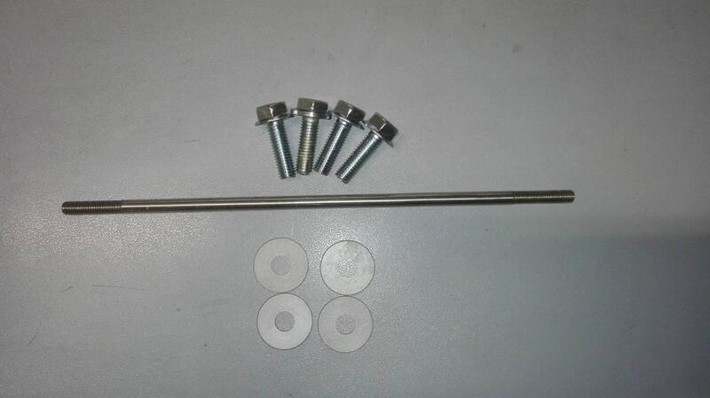 Pedane arretrate racing Suzuki GSX-R 600 e 750 Euro Racing (2)