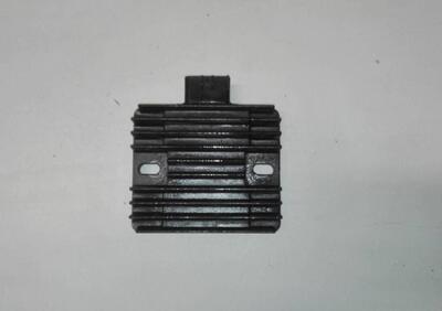 Regolatore di tensione Yamaha Majesty 250 - Annuncio 9802877