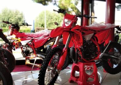 Betamotor RR X-PRO 300 2T Enduro (2026) - Annuncio 9806192