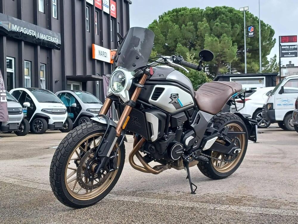 CFMOTO 700CL-X Heritage (2021 - 25) Usata