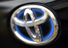Richiamo shock Toyota: ll display che si spegne durante la guida colpisce 900.000 auto