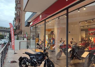 Ducati Scrambler 800 Icon Dark (2025) - Annuncio 9818613