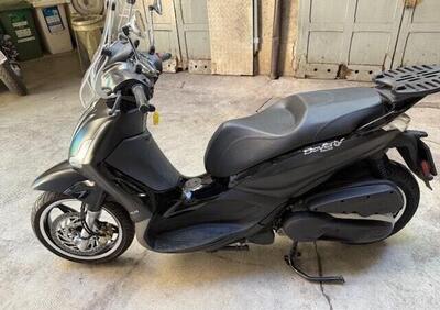 Piaggio Beverly 300 i.e. Police ABS-ASR (2017 - 20) - Annuncio 9822775