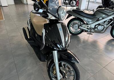 Piaggio Beverly 400 i.e. (2006 - 10) - Annuncio 9824608