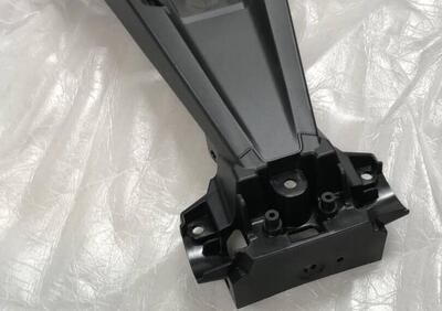 PORTATARGA PER HONDA FORZA 750. CODICE 80103MKTD00 - Annuncio 9829636