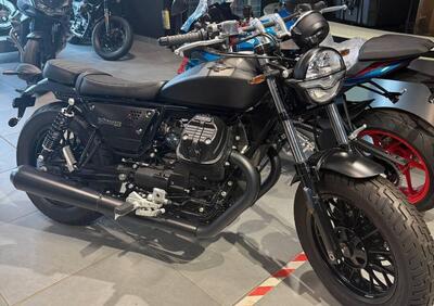 Moto Guzzi V9 Bobber (2021 - 25) - Annuncio 9833962