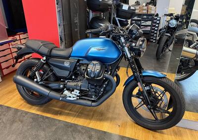 Moto Guzzi V7 Stone (2025) - Annuncio 9833983