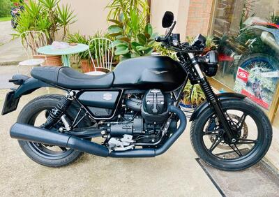 Moto Guzzi V7 Stone (2021 - 24) - Annuncio 9834514