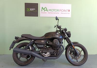 Moto Guzzi V7 Stone (2021 - 24) - Annuncio 9835646