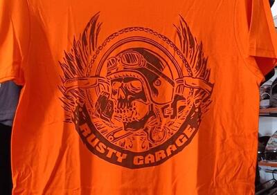 T-SHIRT RUSTY GARAGE SKULL COLORE ARANCIO - Annuncio 9838066