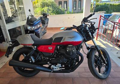 Moto Guzzi V7 Stone Corsa (2023 - 25) - Annuncio 9838416
