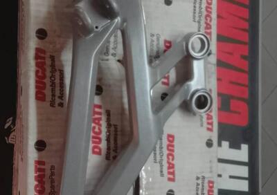 SUPPORTO PEDANA SX Ducati - Annuncio 9839612