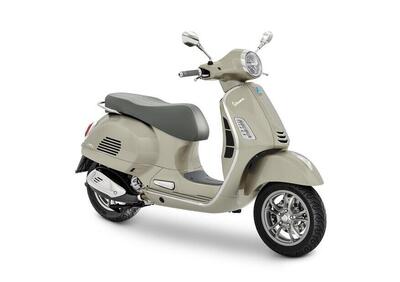 Vespa GTS 300 Hpe Touring (2019) - Annuncio 9844038