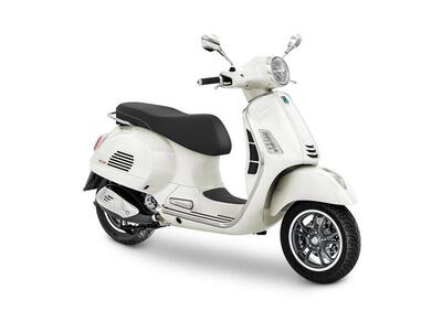 Vespa GTS 300 Super Hpe (2021 - 22) - Annuncio 9844040
