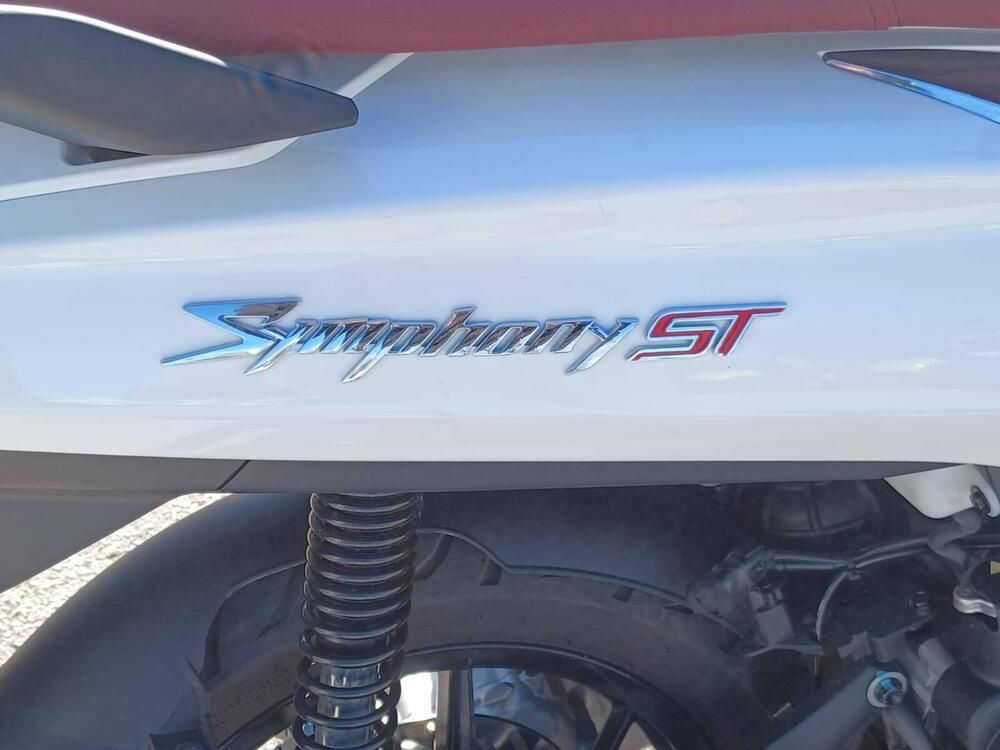 Sym Symphony 125 ST (2021 - 24) Usata