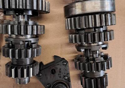 ALBERO PRIMARIO E SECONDARIO CON INGRANAGGI NUOVO Moto Guzzi - Annuncio 9847496