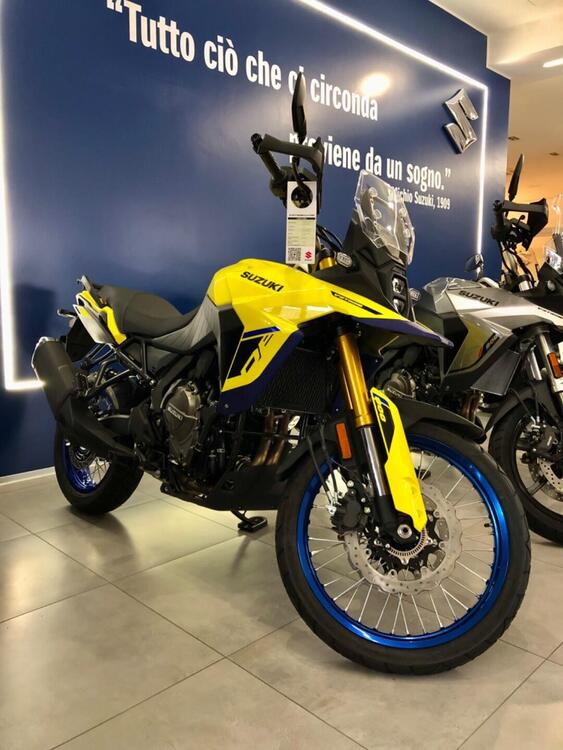 Suzuki V-Strom 800DE (2025) Usata