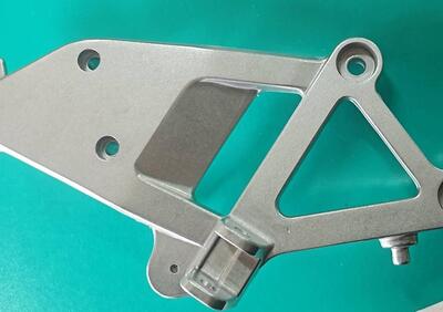 50600MT4000 Supporto pedana VFR 750 Honda - Annuncio 9858402