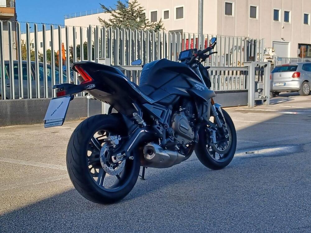 QJ Motor SRK 700 (2023 - 25) Usata