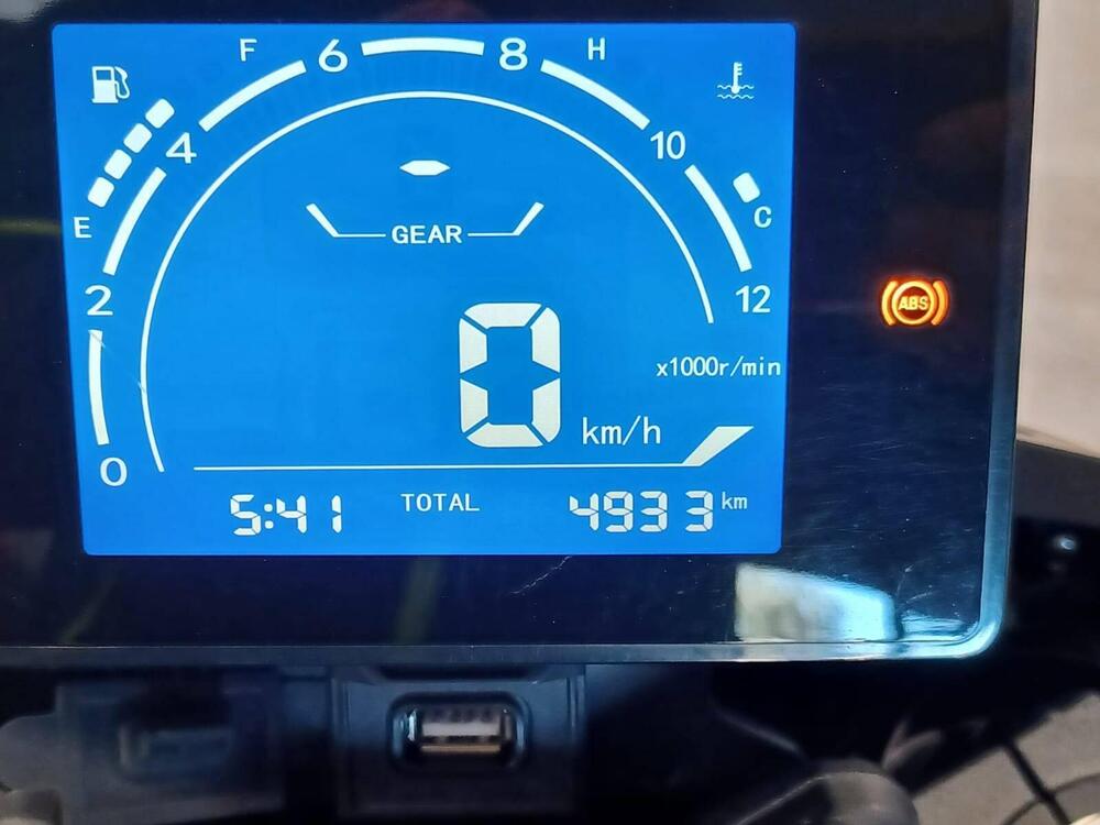 QJ Motor SRK 700 (2023 - 25) Usata