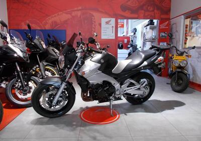 Suzuki GSR 600 (2006 - 11) - Annuncio 9863710