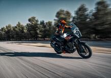 KTM 1390 Super Adventure 2026: sulla versione S EVO arriva il cambio automatico AMT [GALLERY]